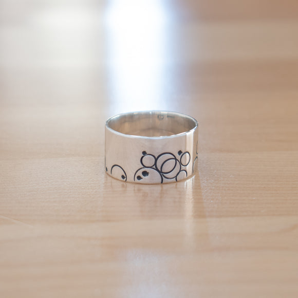 Front View of the Ring in Sterling Silver from the Bubble Collection